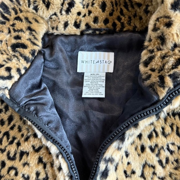 fuzzy women’s leopard or cheetah print zip up jacket - Picture 4 of 5